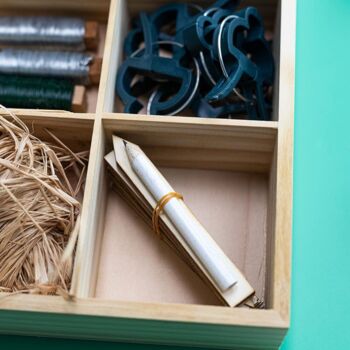 Gardening Accessory Kit Garden Gift Box Tools Organiser, 6 of 6
