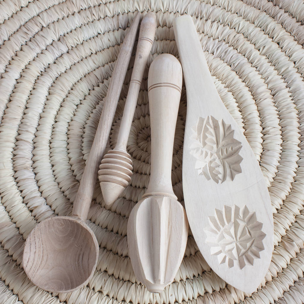 Hand Carved Elm Wood Juicer By Bohemia