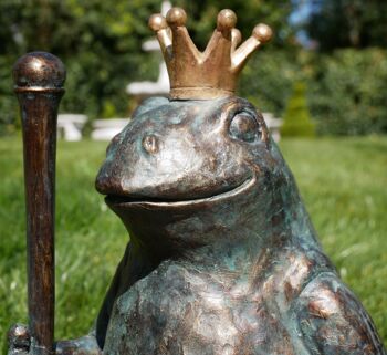 Sitting King Frog Ornament, 3 of 4