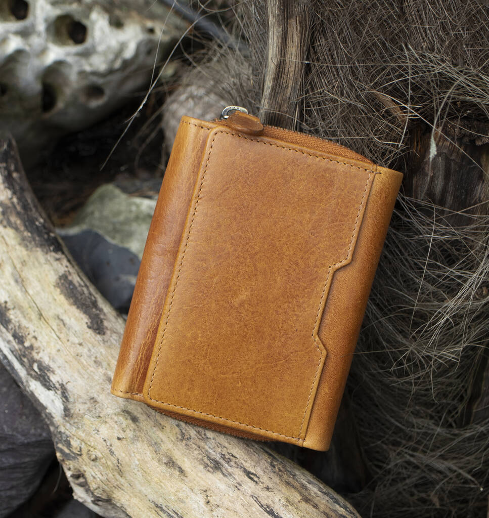 Woman's Medium Size Vintage Tan Leather Purse Wallet, 1 of 8