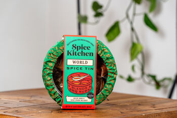 World Tin And Signed Spice Kitchen Cookbook, 6 of 8