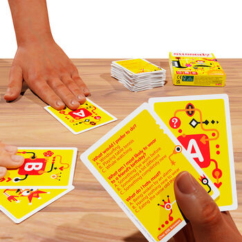 Sussed Hello Yellow: The 'What Would I Do?' Card Game, 4 of 5