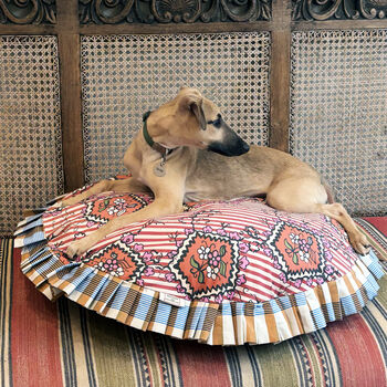 Frilly Dog Bed, 3 of 6