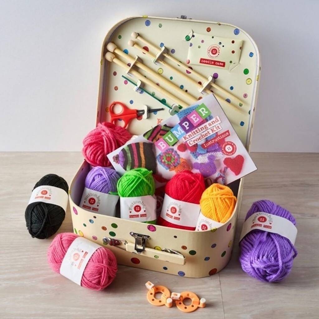 Kids Bumper Learn To Knit In A Suitcase, 1 of 3
