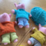 The Three Little Pigs Knitting Pattern, thumbnail 3 of 3