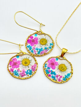 Necklace With Daisies And Pink Flowers In Silver Or Gold, 7 of 12