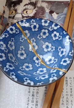 Small Japanese Kintsugi Bowl, 3 of 4
