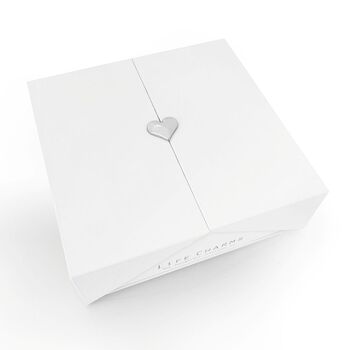 Worlds Best Mum Heart Bracelet Luxury Flower Box, 4 of 4