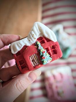 Personalised Gingerbread Christmas Houses Biscuit Gift Box, 4 of 10