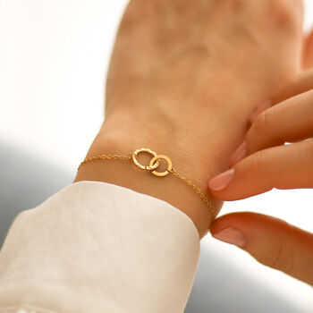 Daughter In Law Gift For Her Interlocking Circles Jewellery, 6 of 10