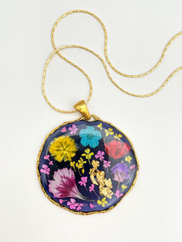 Vintage Pendant Necklace With Real Flowers In Black Lacquer, 6 of 12