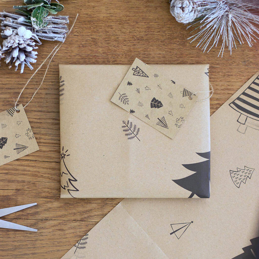 Christmas Tree Wrapping Paper Set With Gift Tags