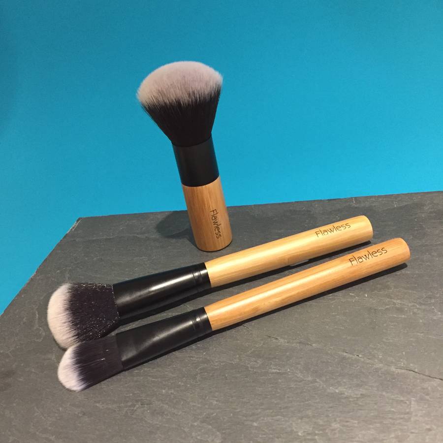 Professional Makeup Brush Set Essentially Flawless, 1 of 6