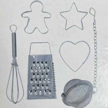 Gisela Graham Circus Themed Christmas Animal Crackers Set Of Six, 2 of 4