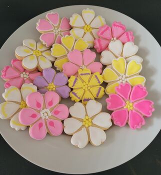 Mothers Day 'Purple Posie' Cookie Tin, 4 of 6