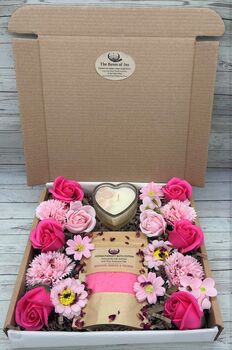The Blooming Pink Luxury Spa Flowers Gift Box, 3 of 8