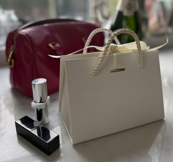 Candy Floss Filled Chocolate Handbag | Perfect Birthday Or Mother's Day Treat, 3 of 4