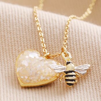 Shell Heart And Bee Charm Necklace In Gold Plating, 2 of 4