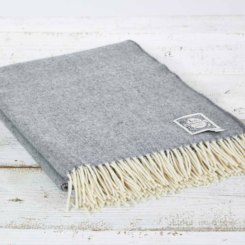 Grey Herringbone Throw Reg King Size, What Size Blanket For Super King Bed