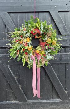 Berries And Bows Deluxe Wreath Making Kit. Make Your Own Christmas Wreath, 6 of 7