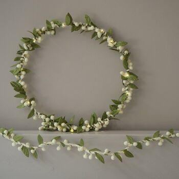 Mistletoe LED Light Up Wreath, 3 of 3