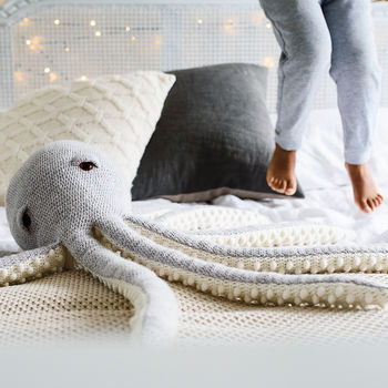 Large Octopus Crochet Kit, 3 of 8