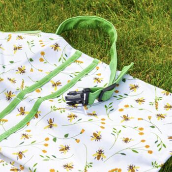 Personalised Garden Cover Up Bee Design Apron, 3 of 6