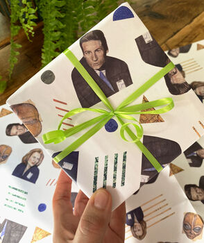 X Files Gift Wrap, 11 of 11