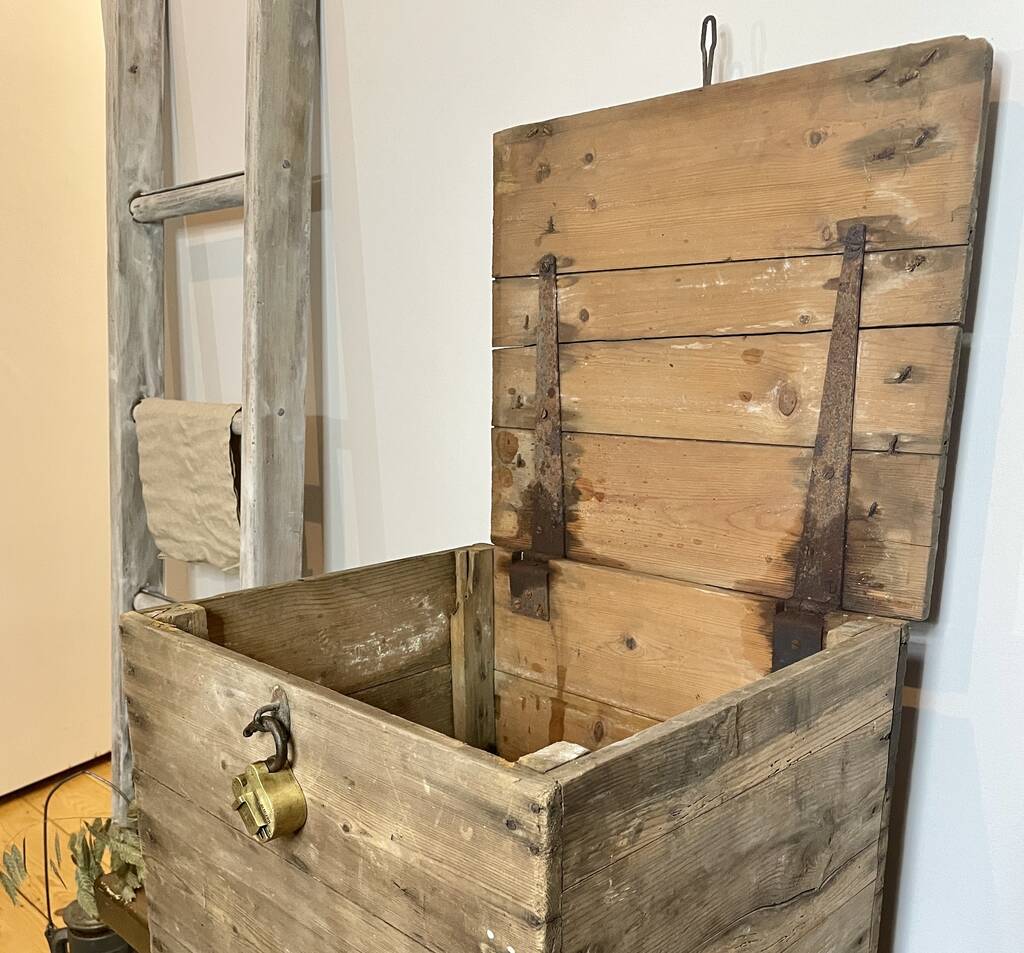 Reclaimed Wooden Storage Box By Ev Home 7351