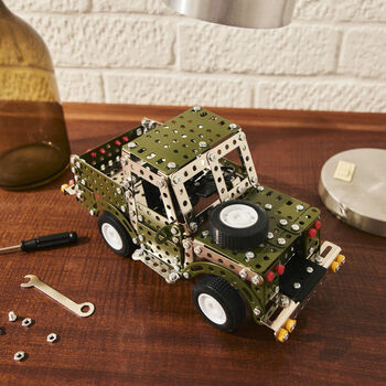 Make Your Own Land Rover Metal Construction Set, 3 of 7