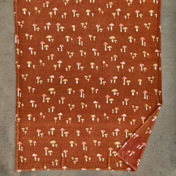 Toadstool Scatter Super Soft Fleece Throw 140 X 180cm, 3 of 3