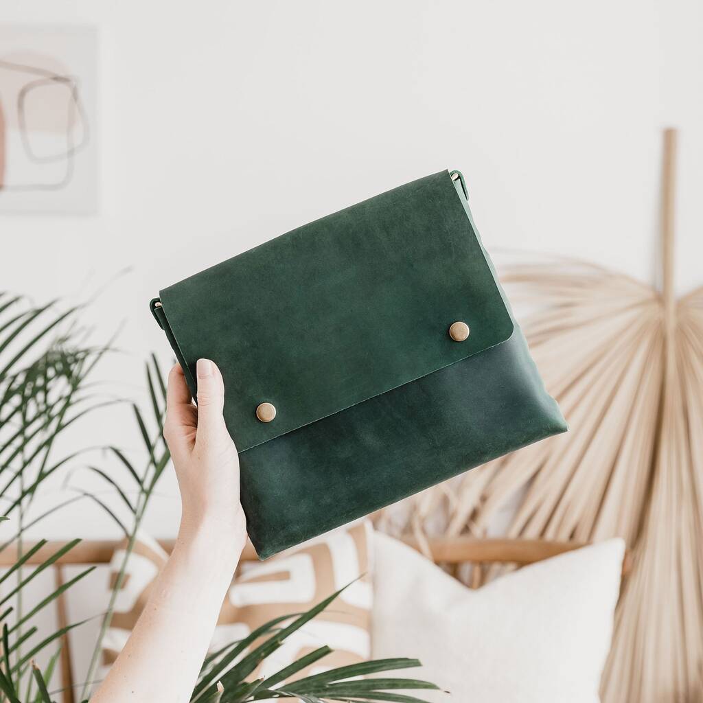 Dark green leather online purse