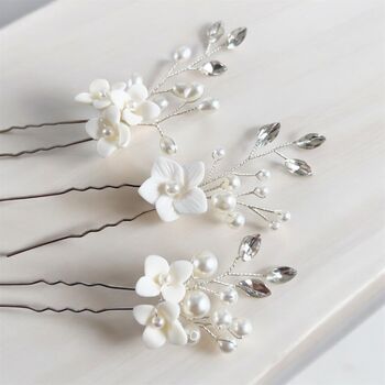 White Flower Bridal Hair Pin Set, 3 of 3