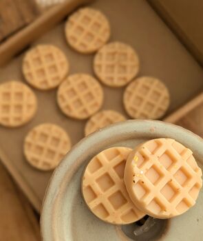 Buttery Croffle Wax Melts Bakery Inspired Scents, 6 of 8