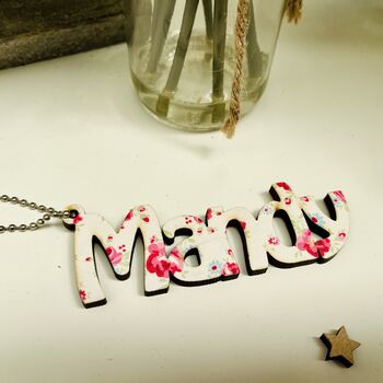 Personalised Wedding Favours Name Settings Any Name, 2 of 5