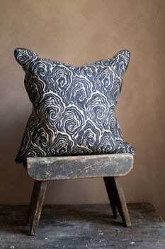 Oysters Linen Cushion, 2 of 4