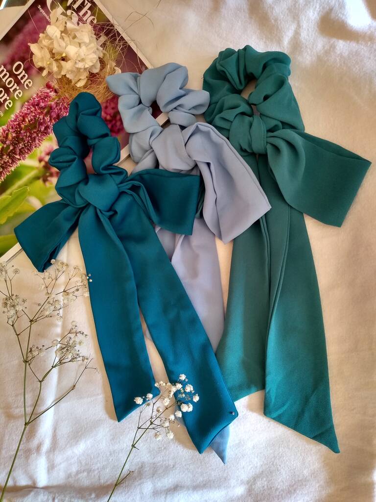 SCARF SCRUNCHIE HIGH TEA