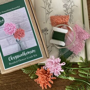 Chrysanthemum Beaded Flower Craft Kit, 3 of 4