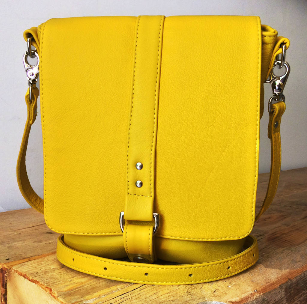 merritt leather messenger bag by freeload leather accessories