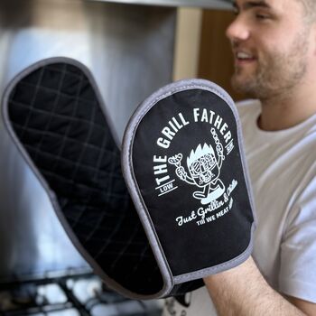 The Grill Father Oven Glove, 4 of 4