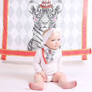 Lion King Muslin Baby Bibs Gift Set, 5 of 6