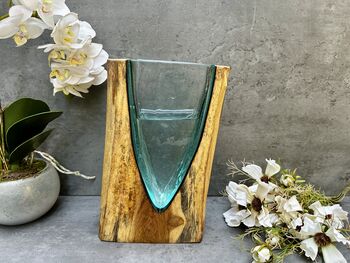26cm V Shaped Molten Glass Vase On Teak Root – Handmade Wooden, 4 of 12