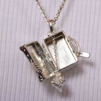 Fantastic Beasts Sterling Silver Newts Case Locket With Nifler Pendant, 2 of 7