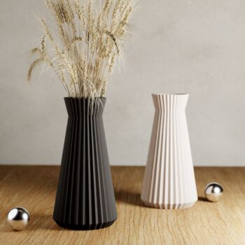 'Haven' Vase In Midnight Black For Dried Flowers, 3 of 11
