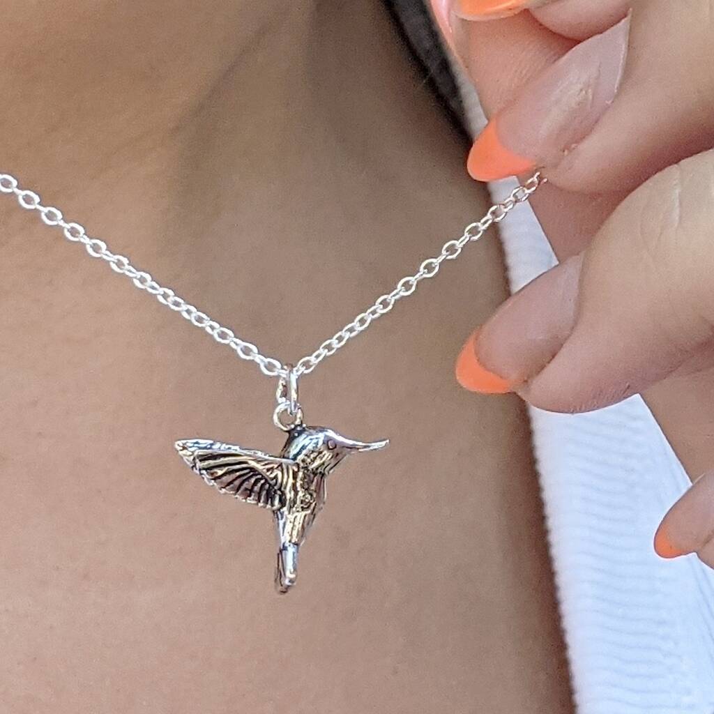 Silver on sale hummingbird pendant