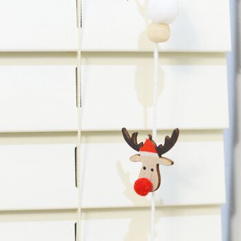 Wooden Reindeer Head Christmas Garland, 2 of 4