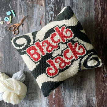 Tuck Treat Cross Stitch Wool Craft Kit, 7 of 9