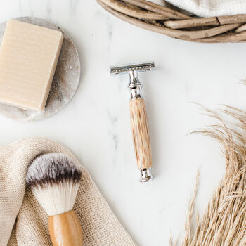 Bamboo Safety Razor Set In Two Timeless Colours, 5 of 6