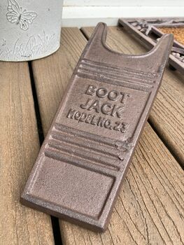 Cast Iron Welly Boot Jack And Scraper Sturdy Metal Puller Garden Accessory, 6 of 6