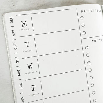 Weekly Planner | Undated Year Diary, 4 of 5